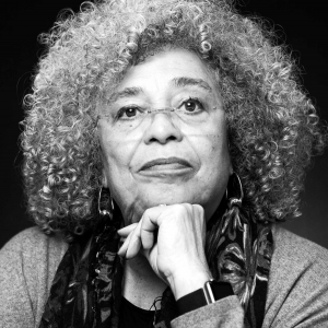 activist-speaker-angela-davis