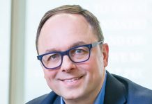 100421_Vince_Molinaro_AAE_Headshot