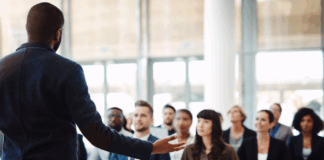 Motivational Speakers Who Have Received Stellar Reviews